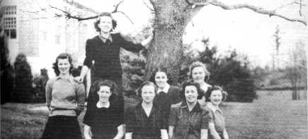 1940 Girls League 